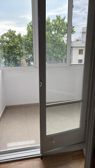 2 Camere Semidecomandat | Vedere Piața Amzei | Renovat | Mobilat Complet |