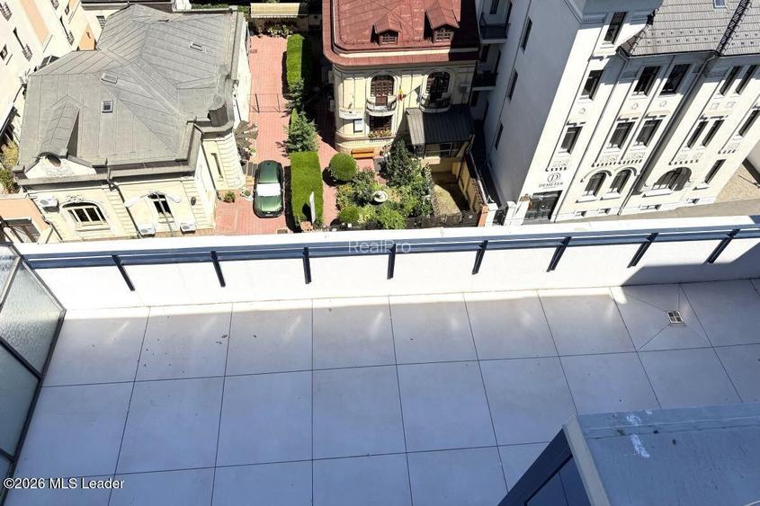 Polona - Duplex 256 mpu, 6 camere, etaje 6+7, panorama, terase 52 mp - 22