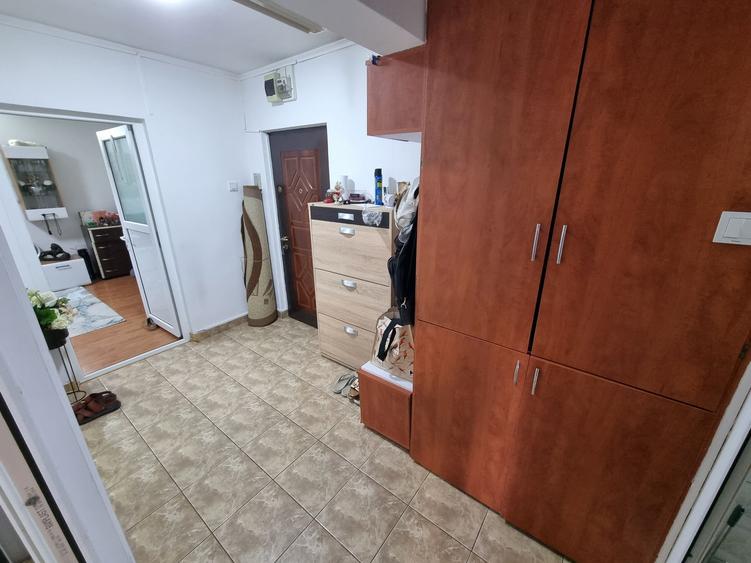 Apartament 2 camere zona Km 4-5 (Doraly Mall)