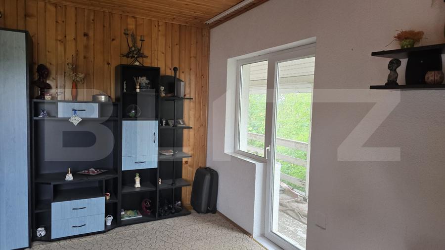 Casa 5 camere , 300 mp; Teren - 2000 mp . Viile Satu Mare