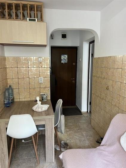 Garsoniera in zona Podu Ros - Cantemir