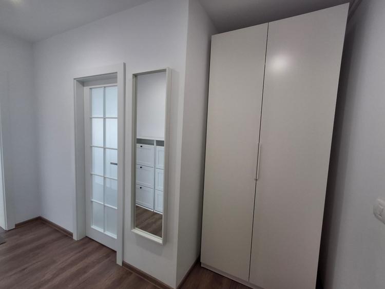 Apartament 3 camere zona centrala, complet utilat si mobilat