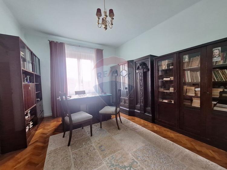 Apartament 4 camere , pet friendly,  cu parcare si curte, Ultracentral