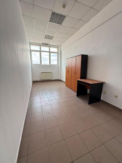 De inchiriat locatie Et 1 si 2, birouri, Clinica in podgoria Arad