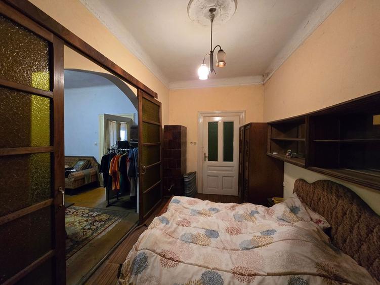 Apartament 4 camere, Zona Cetatii, Curte Comuna, Pivnita mare
