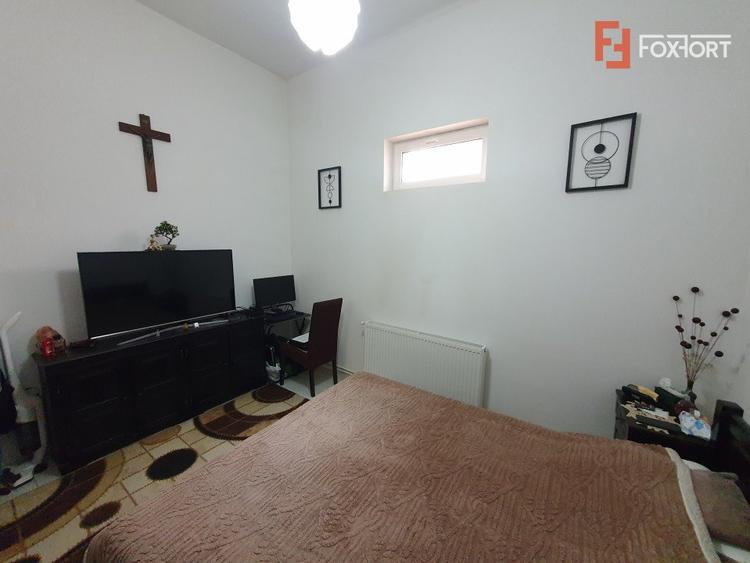 Apartament cu 2 camere decomandat, cladire istorica - Sinaia