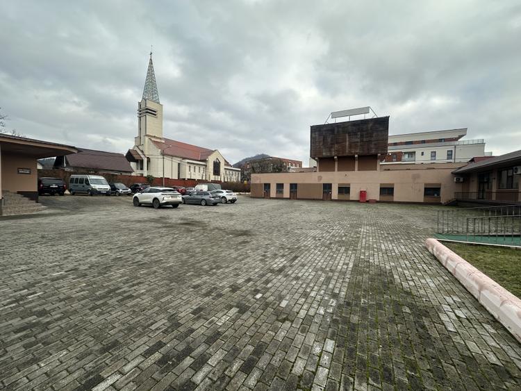 Teren 6000 mp (PUZ P+4) & Spații Comerciale - Baia Mare