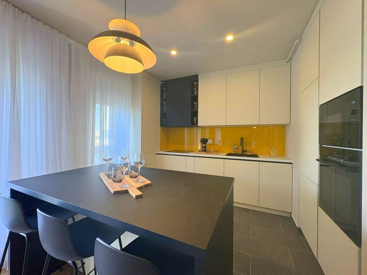 Penthouse amenajat modern, parcare inclusa - City of Mara