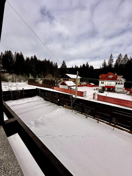 VILA DE INCHIRIAT IN MIJLOCUL NATURII