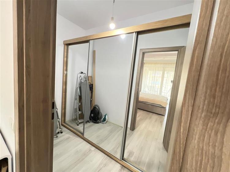 Apartament Lux prima inchiriere cu loc de parcare subteran Tractoru Coresi