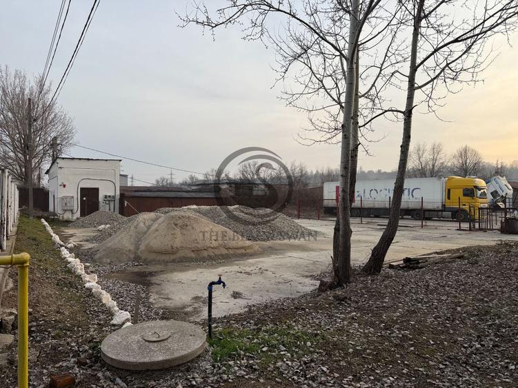 Casa / Spatiu birouri de vanzare | 1.153 mp teren | Kaufland - Moreni