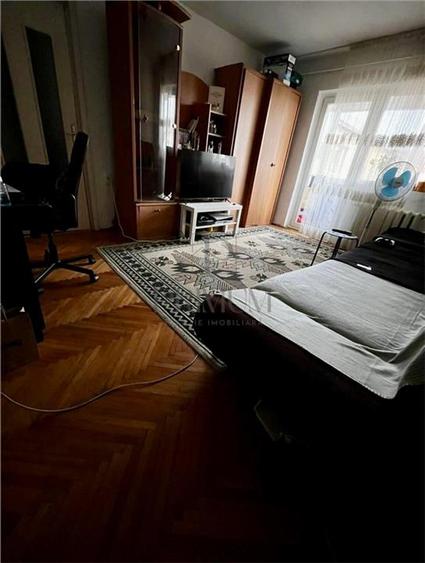 Olimpia, 2 Camere, Semidecomandat, Bloc Izolat