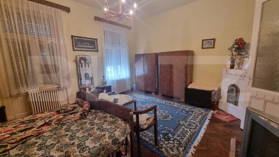 Apartament de vanzare, cu 2 camere, 82 mp, zona ultracentrala