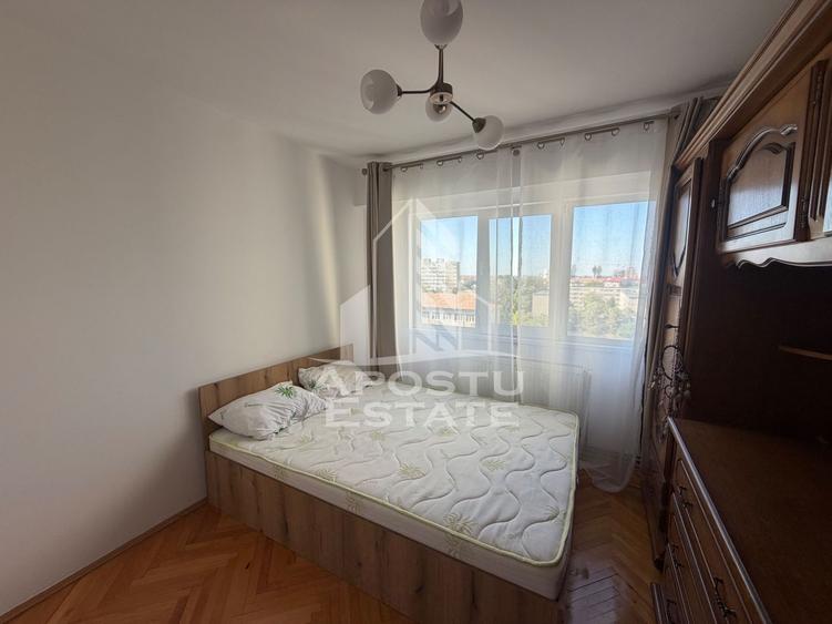 Apartament cu 3 camere de vânzare, etaj intermediar, Dacia, Timisoara