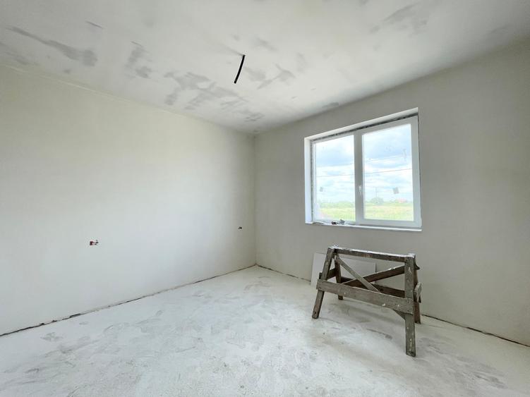 Casa individuala 4 camere, 77mp utili, 503mp teren - Mosnita Veche