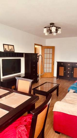 Apartament 2 camere Basarabia, 5 minute de metrou, PARCARE, mobilat complet