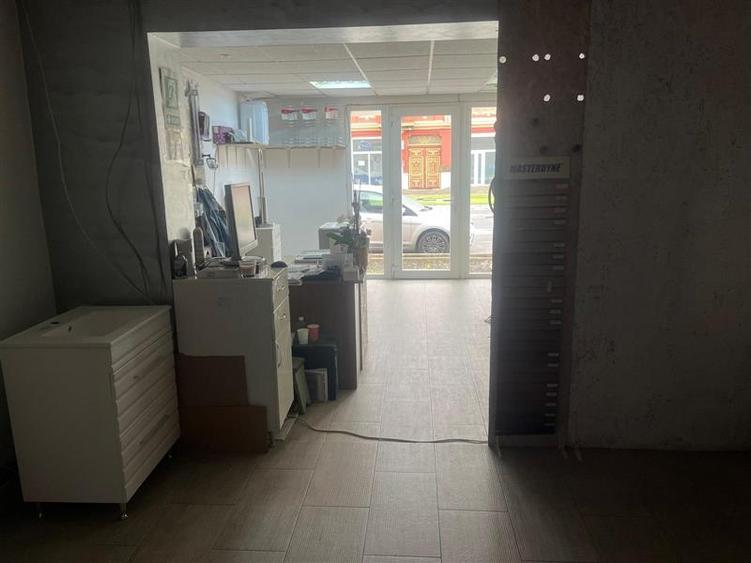 Caransebes, Chirie, Spatiu Comercial Birouri