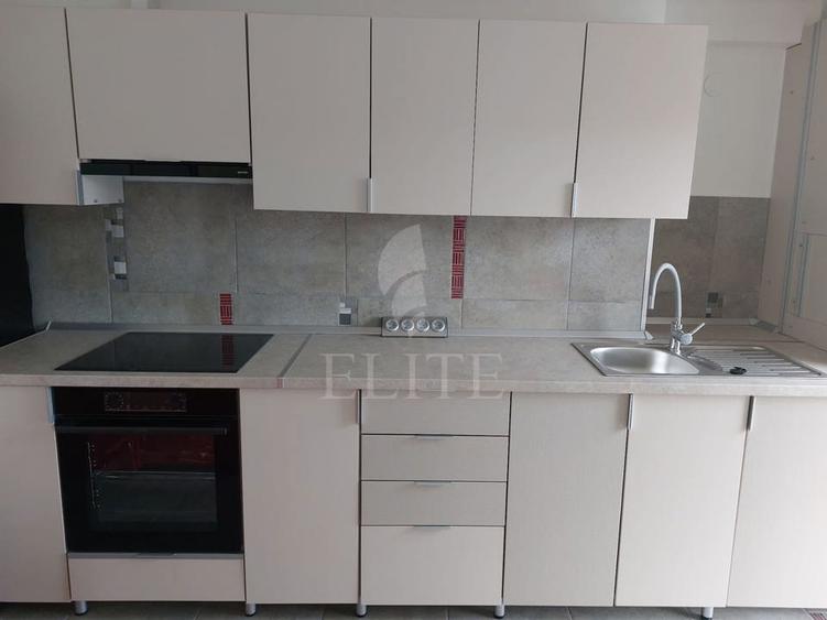 Apartament 2 camere în zona LOMBULUI