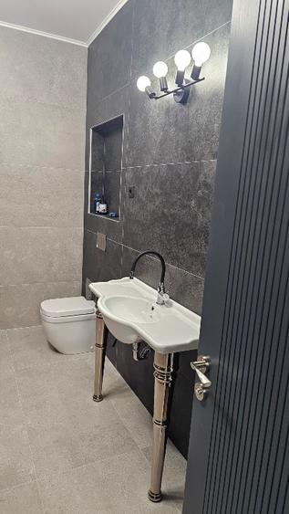 Proprietar, închiriez Spațiu de Birouri, Unirii -Budapesta, stradal, parcare