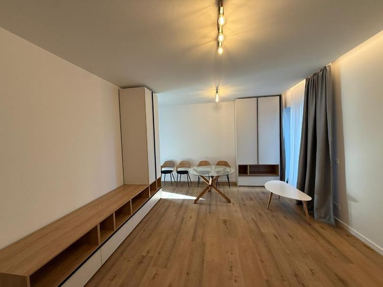 Spatiu birou de inchiriat - 2 camere Decomandat