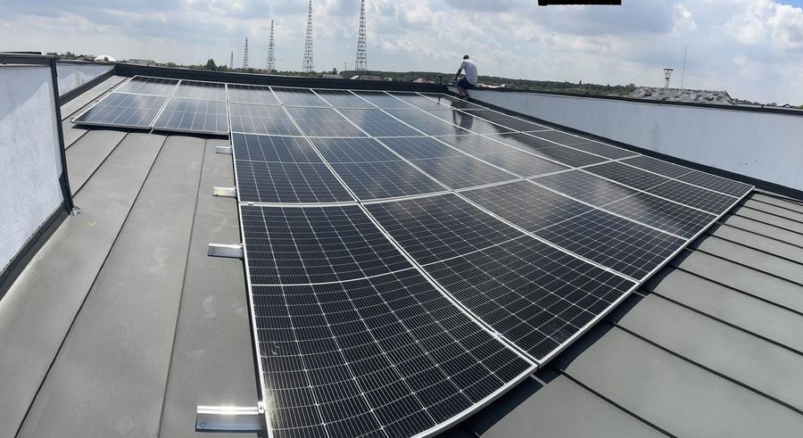 Casă Modernă 5 Camere | Panouri Solare 15kW | Teren Generos 780mp | Acces Rapid