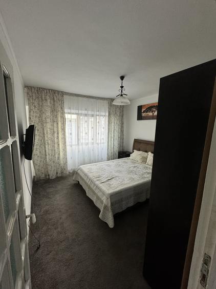 Apartament cu 3 camere, zona Pacurari - Arcu