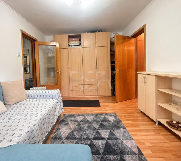 2 camere Tei decomandat, parter, an 1983, 49 mp
