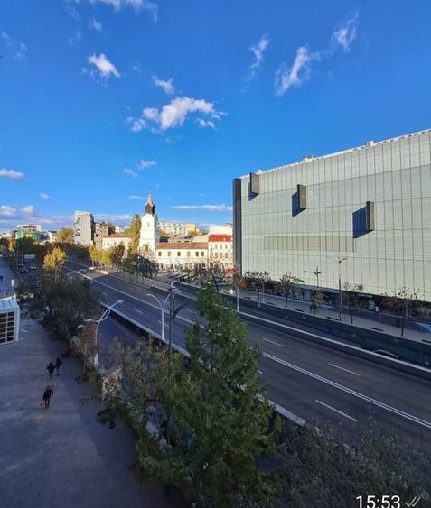 2 camere utracentral-I.C. Bratianu-Vis-a-vis de Cocor