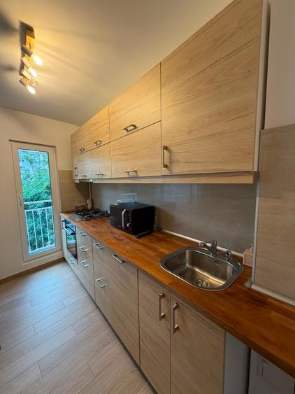 Apartament superb 2 camere renovat  etaj 3 ,Calea Crângași
