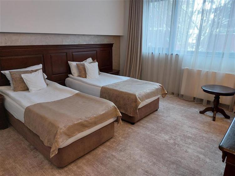 APARTAMENT 3 CAMERE, HOTEL ALPIN, POIANA BRASOV