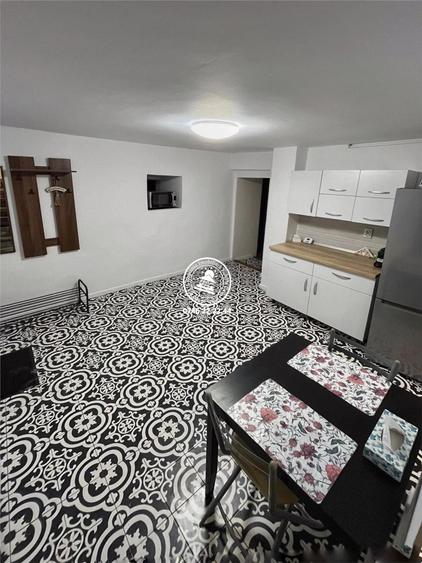 Spațiu cu multiple destinații în Târgu Cucu – Independenței | Ideal pentru cabin