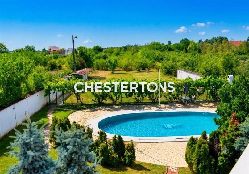 Vila exclusivista cu 7 camere si piscina, teren de 2500 mp, D+P+1+M LA 4 minute