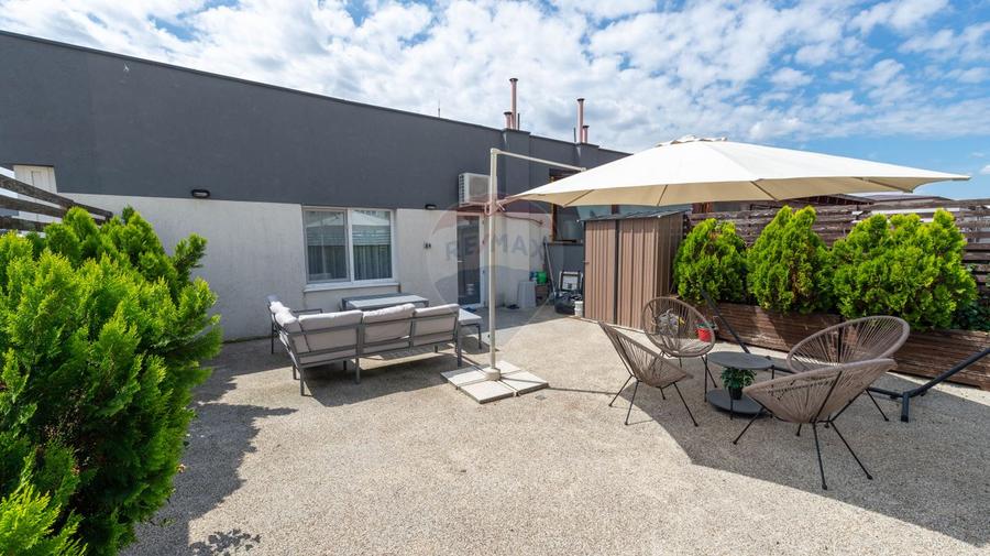 Apartament de vanzare 2 camere, terasa 62 mp, Metrou Dristor