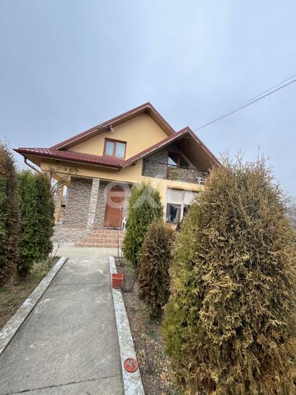 Reducere! Casa moderna cu  3 camere 2 bai teren 1732 mp Garleni Dambovita