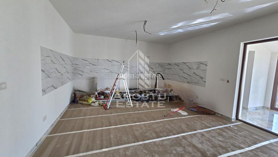 Casa de vanzare spatioasa, 5 camere si 3 bai, Giarmata, Comision 0 - 8