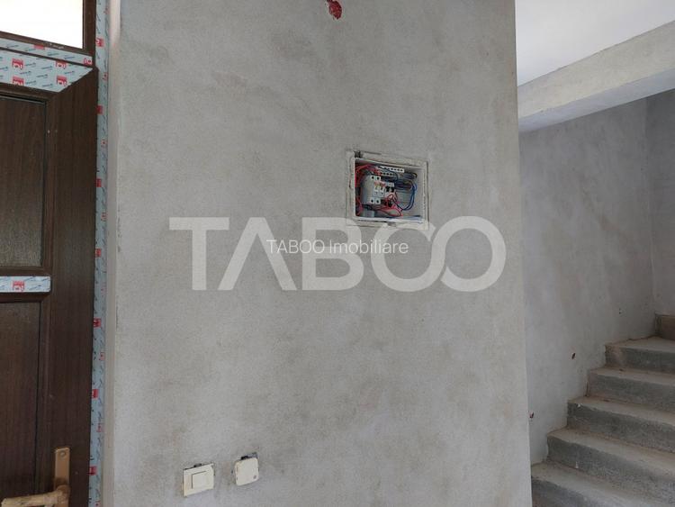 Casa de vanzare cu teren 2000 mp 5 camere  Sura Mare Hamba Sibiu - 21