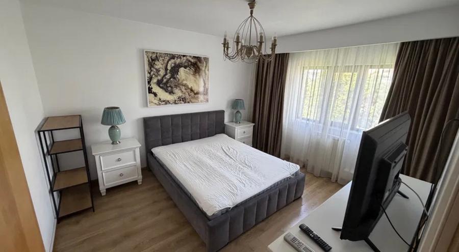 3 camere Vitan Mall - *centrala proprie & parcare ADP*