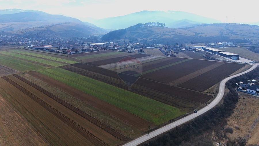 Teren extravilan | 14,600mp | Tărlungeni