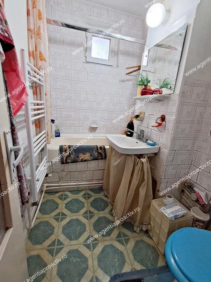 Apartament 2 camere, etaj 3/4 – Micro 17