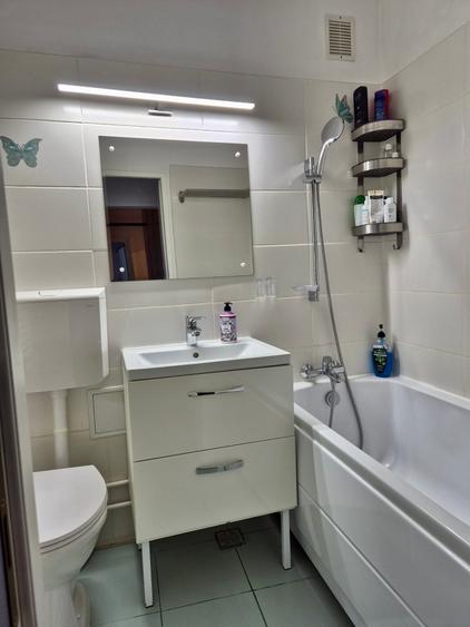 Apartament 4 camere de vanzare | Centrala proprie |