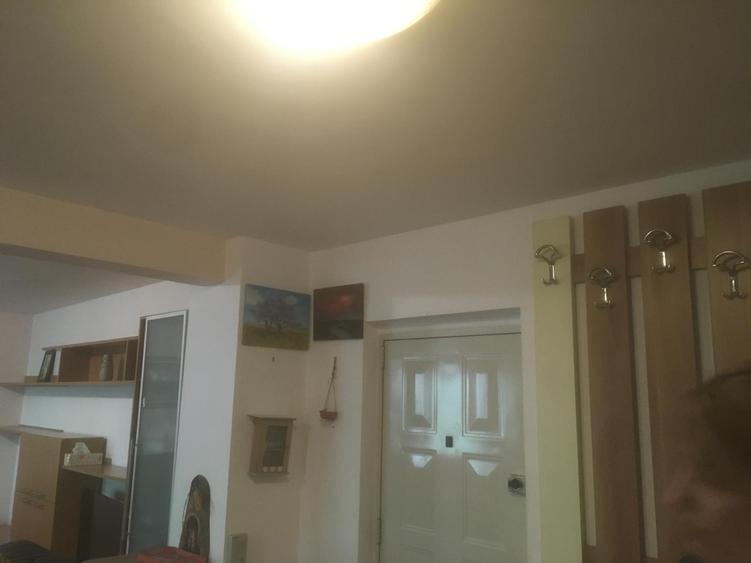 2 CAMERE DECOMANDAT 1/4 BLOC 1991 SPATIOS LIVING OPEN MOBILAT UTILAT MODERN