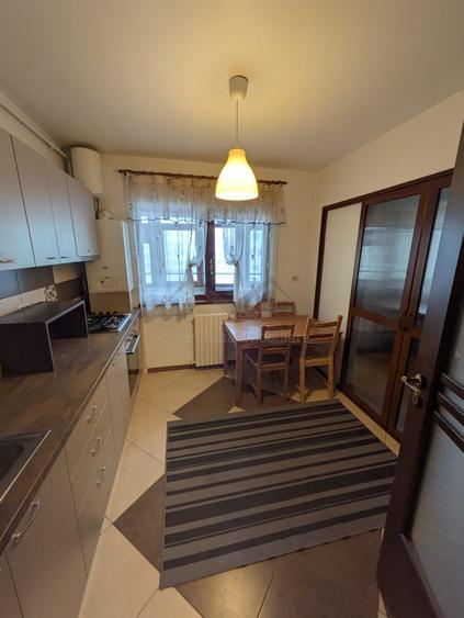 Apartament 3 camere Pod de Fier