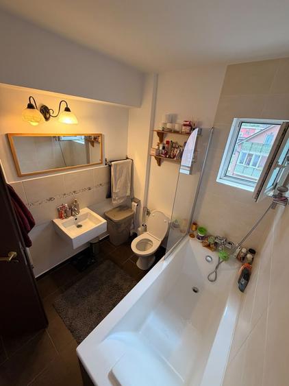 Apartament 3 camere cu scara interioara, mobilat si utilat, parcare