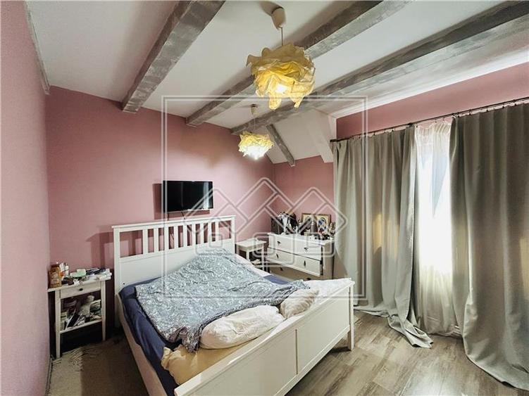 Apartament cu 4 camere, 2 bai, terasa - B-dul Victoriei
