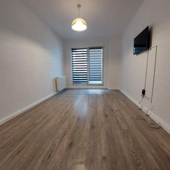Apartament 3 camere, 70 mp, parcare exteriora, zona Metro!