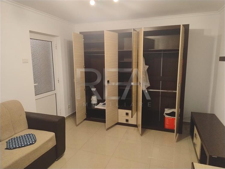 Garsonieră Renovată | Titan | Consolidat 2003