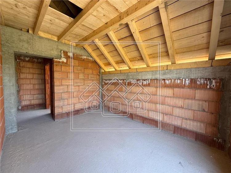 Casa in Sibiu - Sura Mare - 5 camere - teren 340 mp