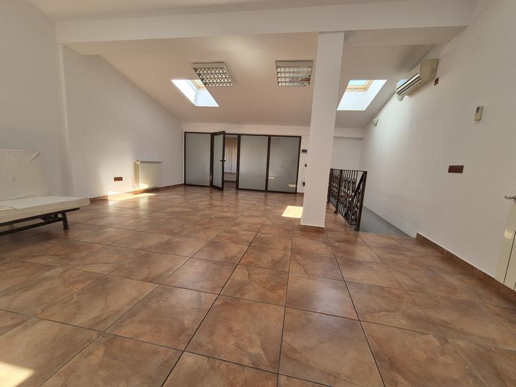 B-dul Gloriei, imobil P+1, pentru birouri, comercial