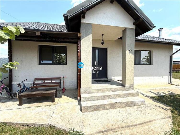 Casa P+M, 560 teren, 80 mp, Garaj 40 mp, Vorovesti Miroslava