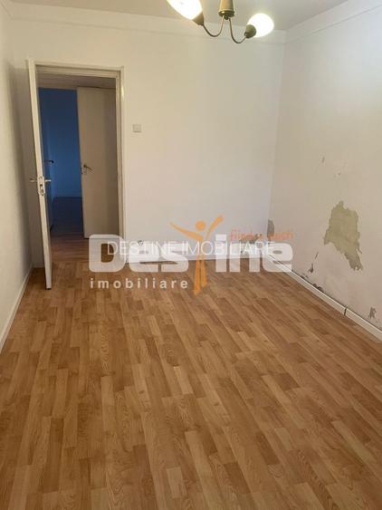 Apartament 3 camere semidecomandat , Bd. 1 Mai ,Sector 6 ,